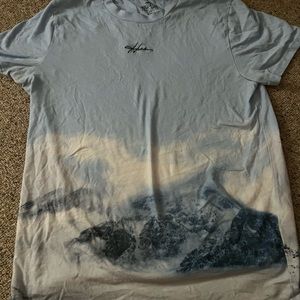 Hollister T-shirt. Size small